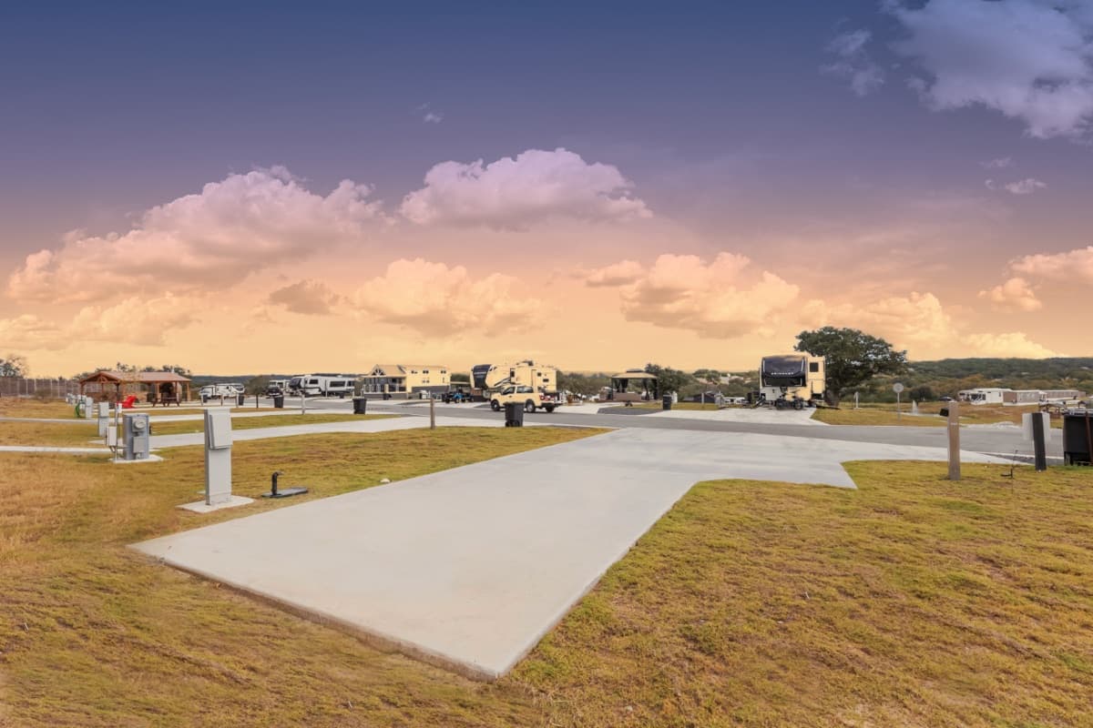 Deluxe RV Sites