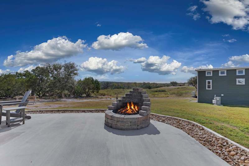 Firefly - Executive RV Site 013 - Fireplace!