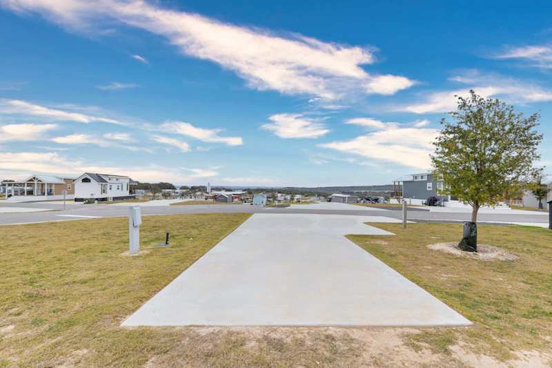 Firefly - Deluxe RV Site 204