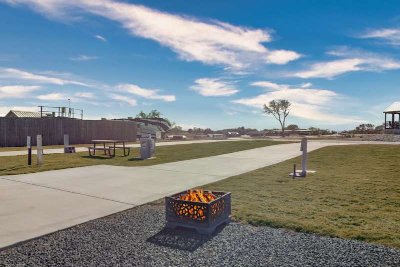 Firefly - Premier RV Site 232 - Pull-Through!