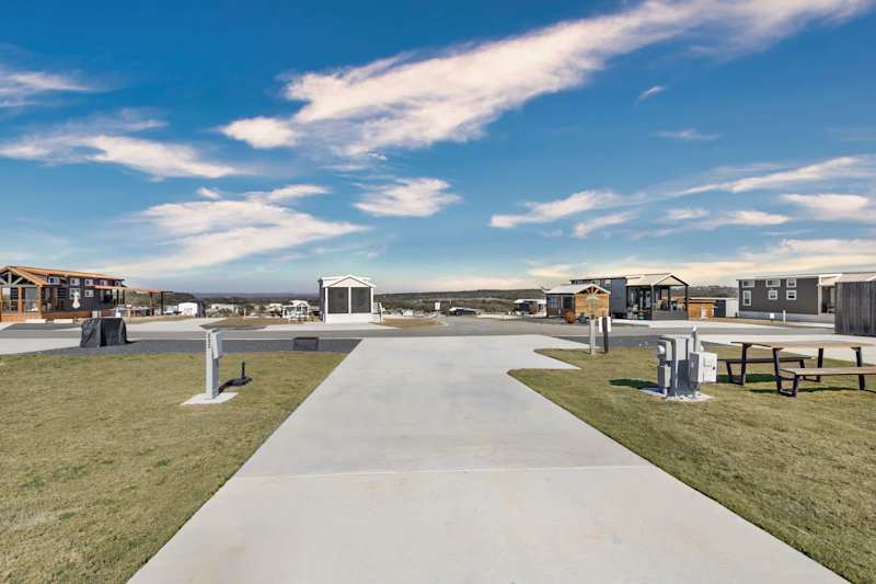Firefly - Premier RV Site 232 - Pull-Through!