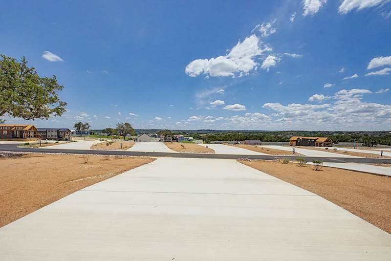 Firefly - Premier RV Site 320 - Pull-Through!