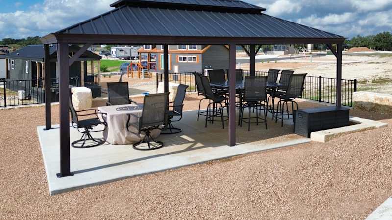 Firefly - Executive RV Site 288 -The Back Porch