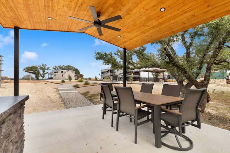 Firefly - Executive RV Site 337 - Outdoor Kitchen!